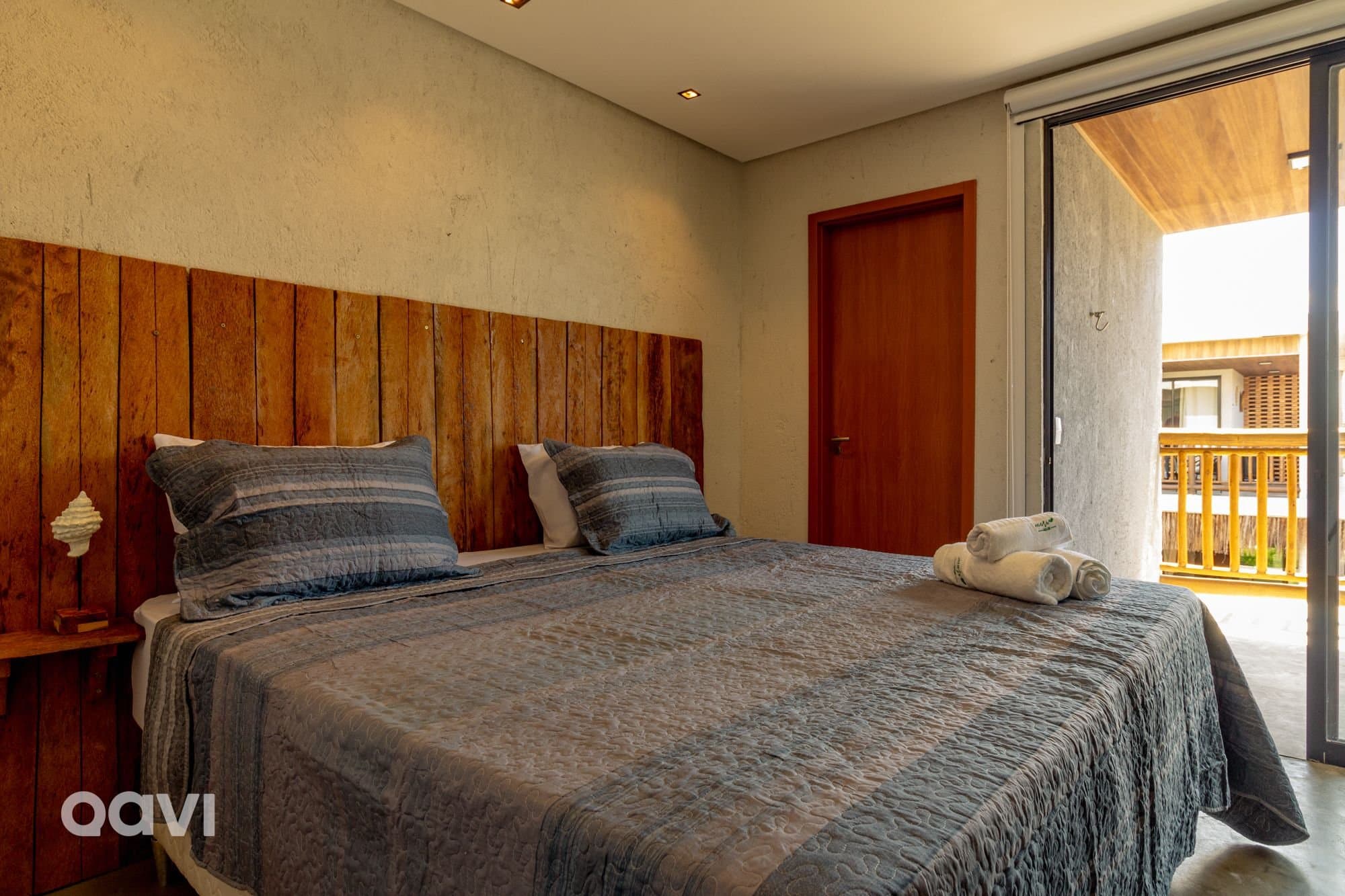 Cama