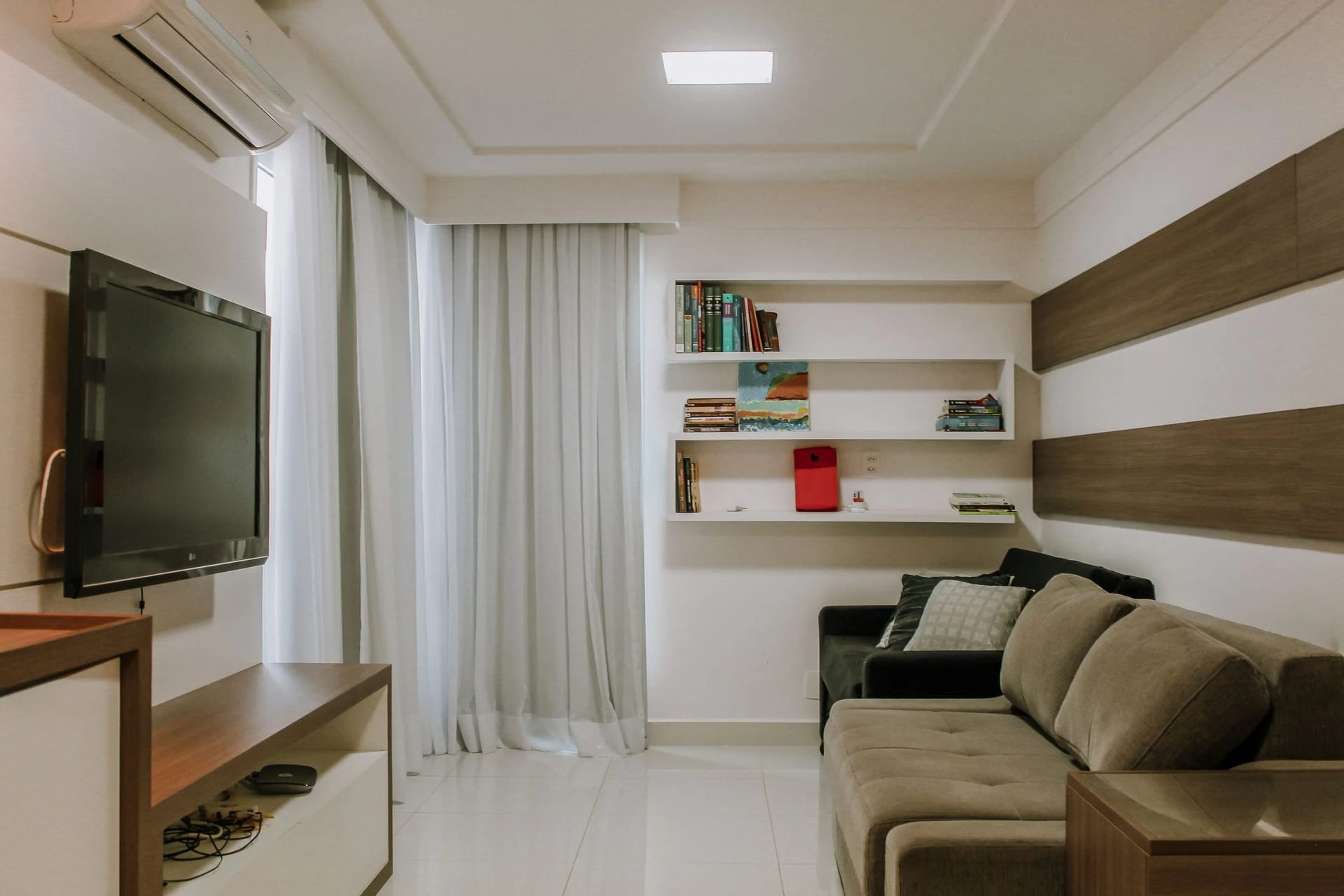 In Mare Bali Flat Zanzibar by Qavi
