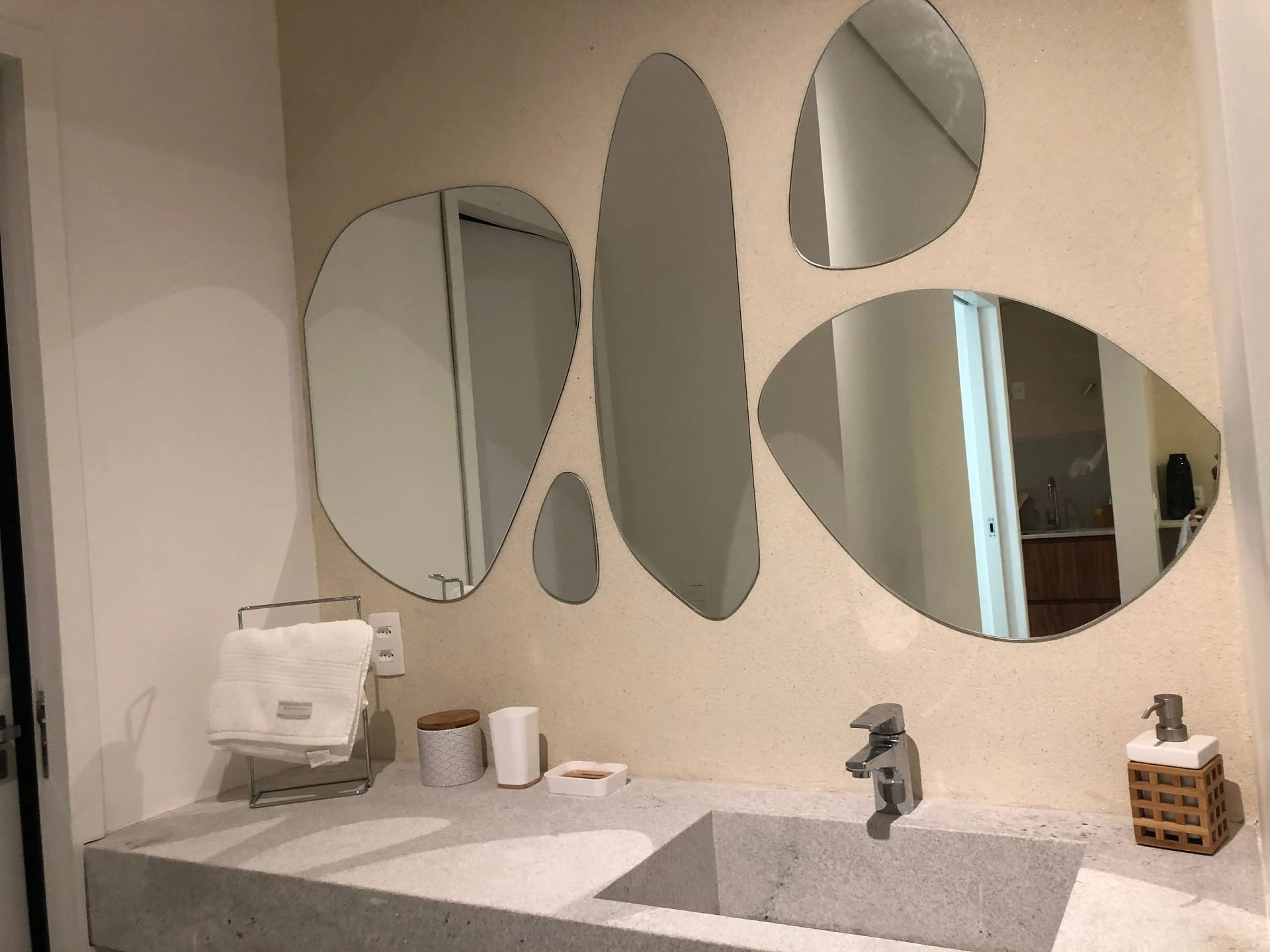 Banheiro — Flat Ile de Pipa Premium Bahamas by Qavi