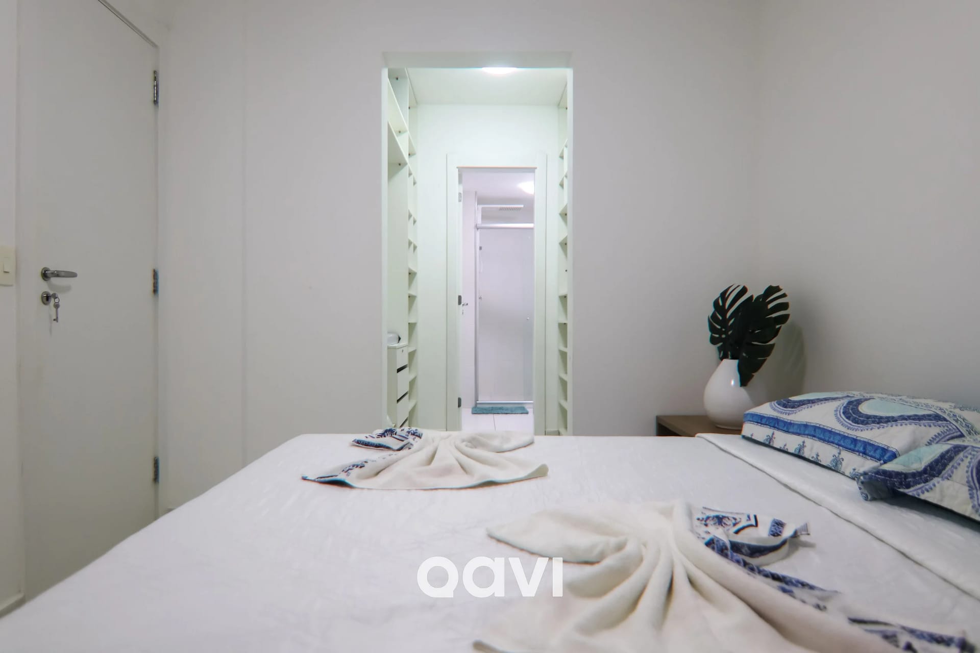 Quarto — In Mare Bali Flat Paros by Qavi