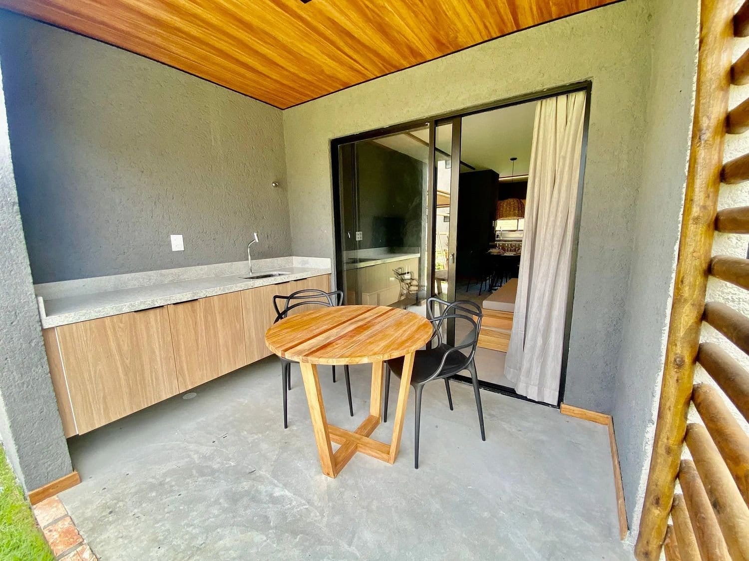 Fachada / Terraza
