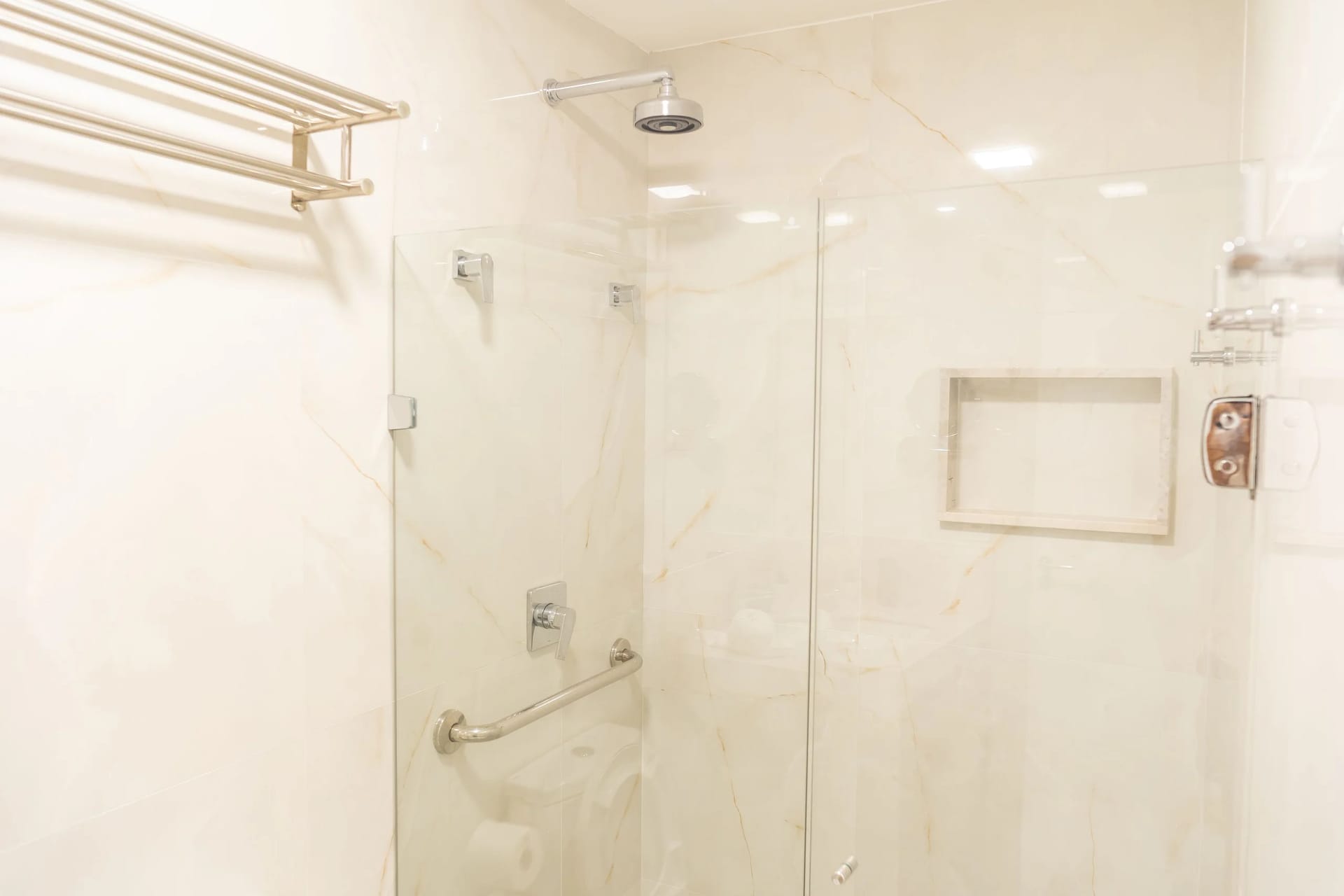 Banheiro — Flat Ile de Pipa Premium Positano by Qavi