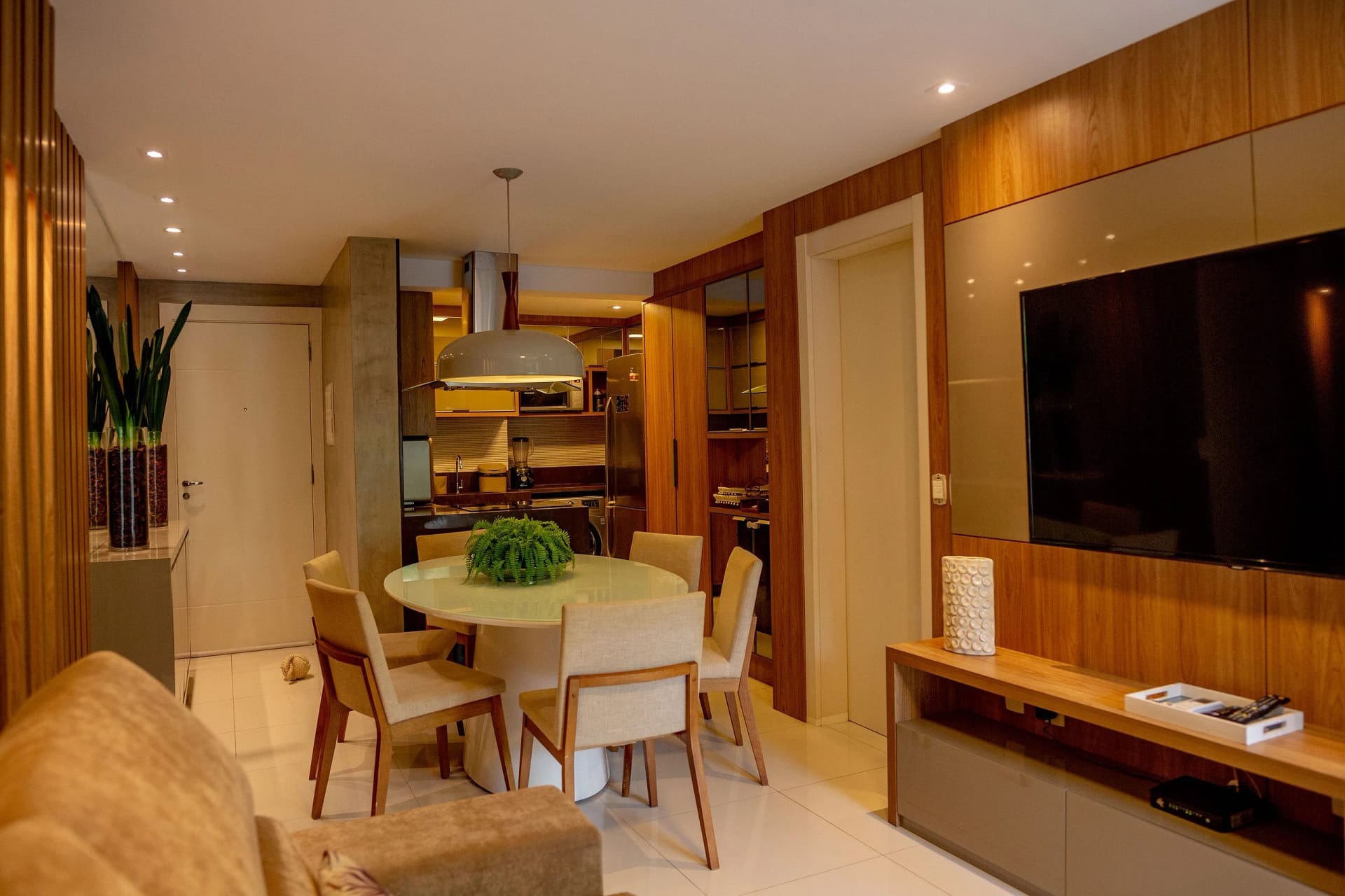 Sala de Estar — In Mare Bali Flat Marbella by Qavi