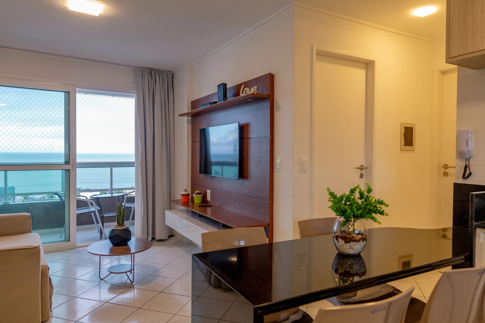 Sala de Estar — Pontamares Flat Bali em Ponta Negra by Qavi