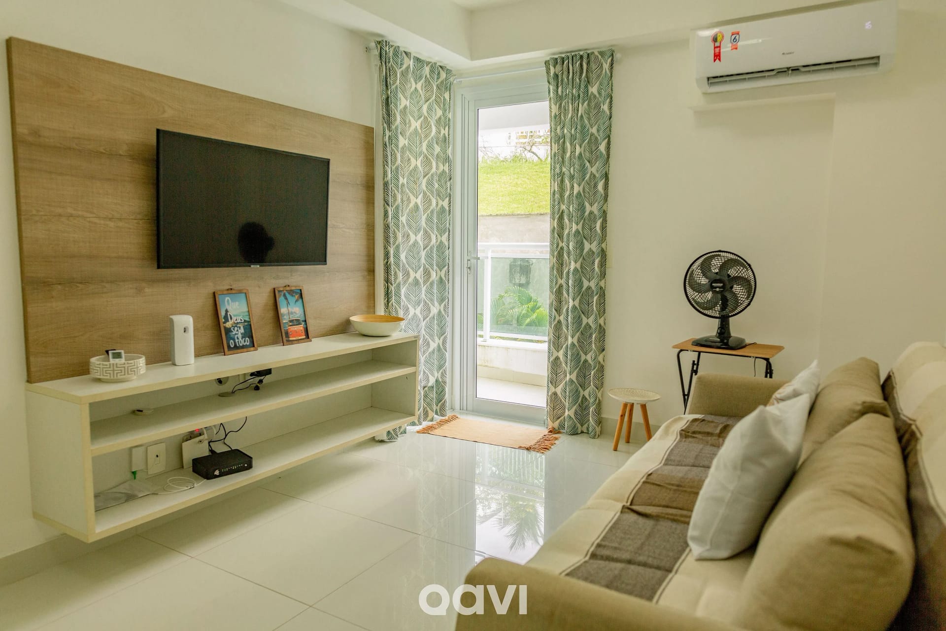 Sala de Estar — In Mare Bali Flat Fiji by Qavi
