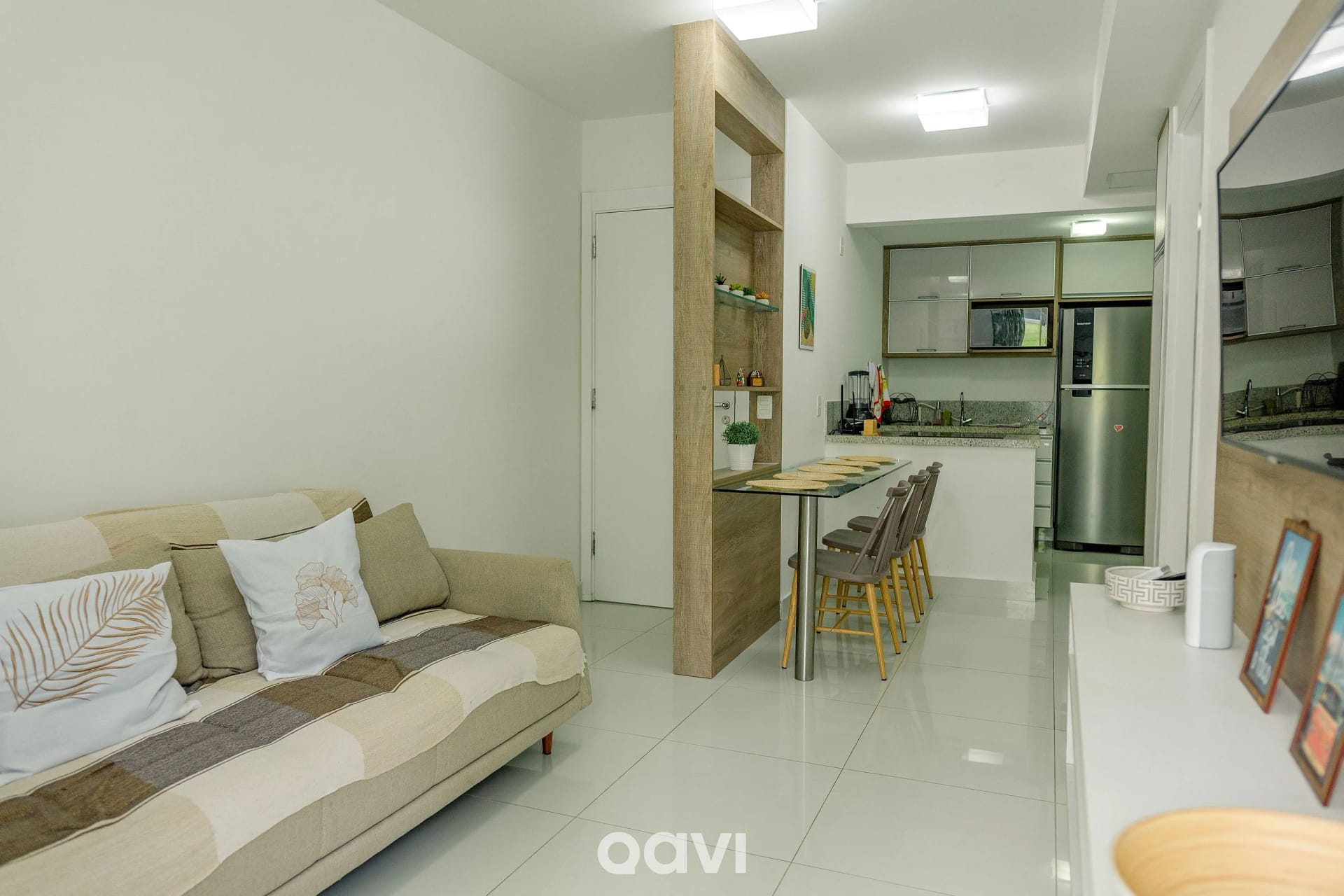 Sala de Estar — In Mare Bali Flat Fiji by Qavi