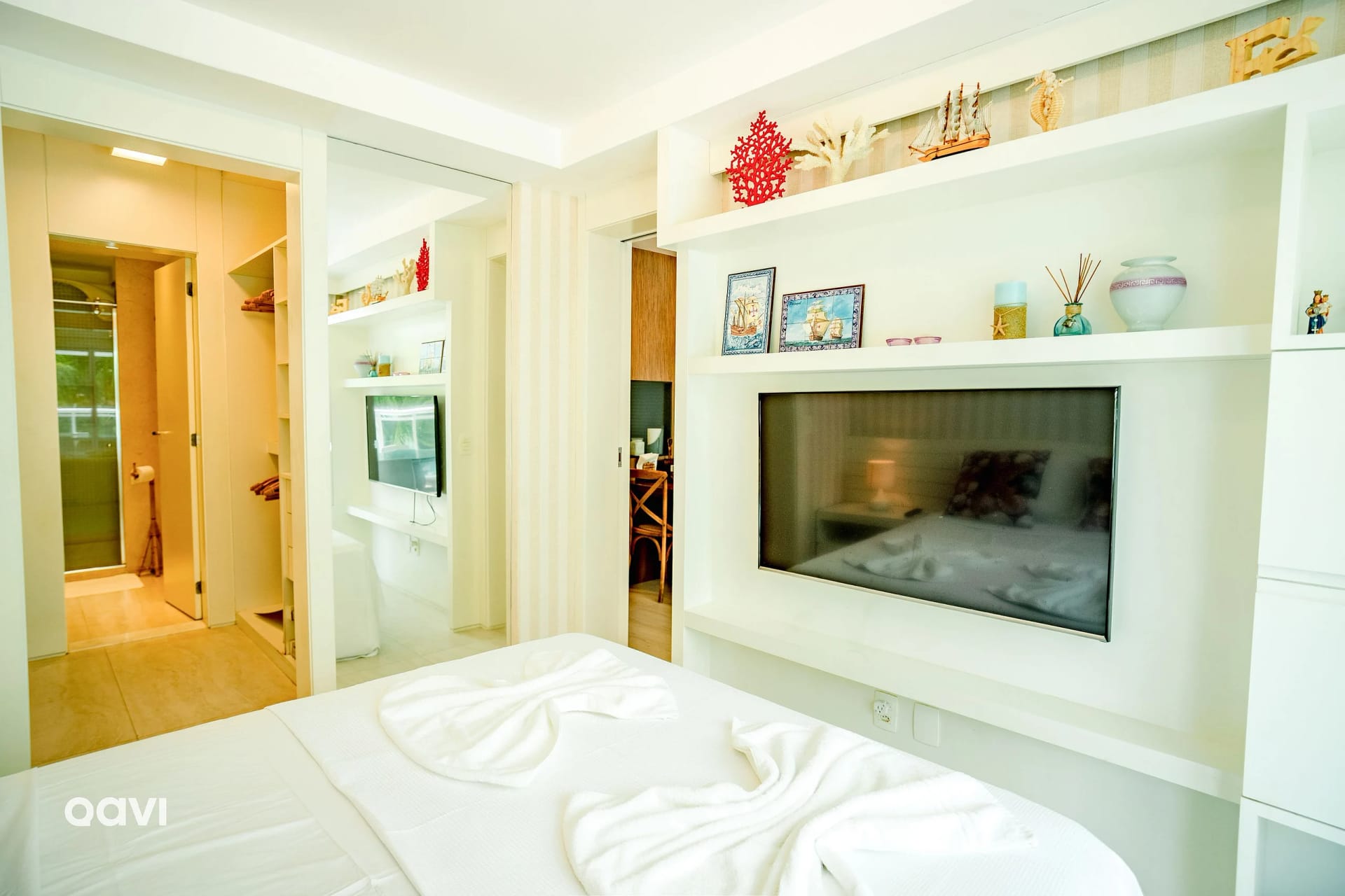 Quarto — In Mare Bali Flat Tulum by Qavi