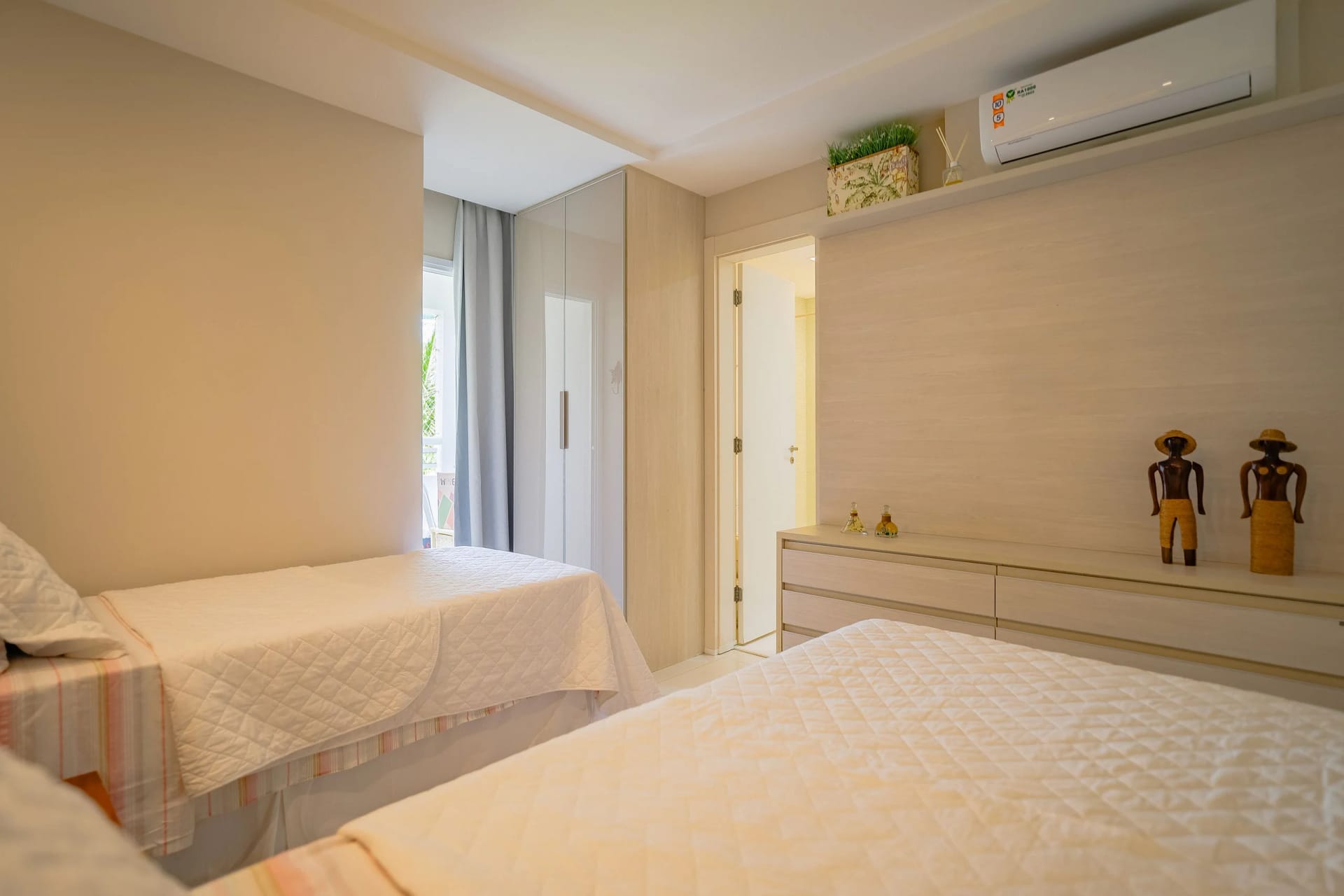 Quarto — In Mare Bali Flat Premium Cartagena by Qavi