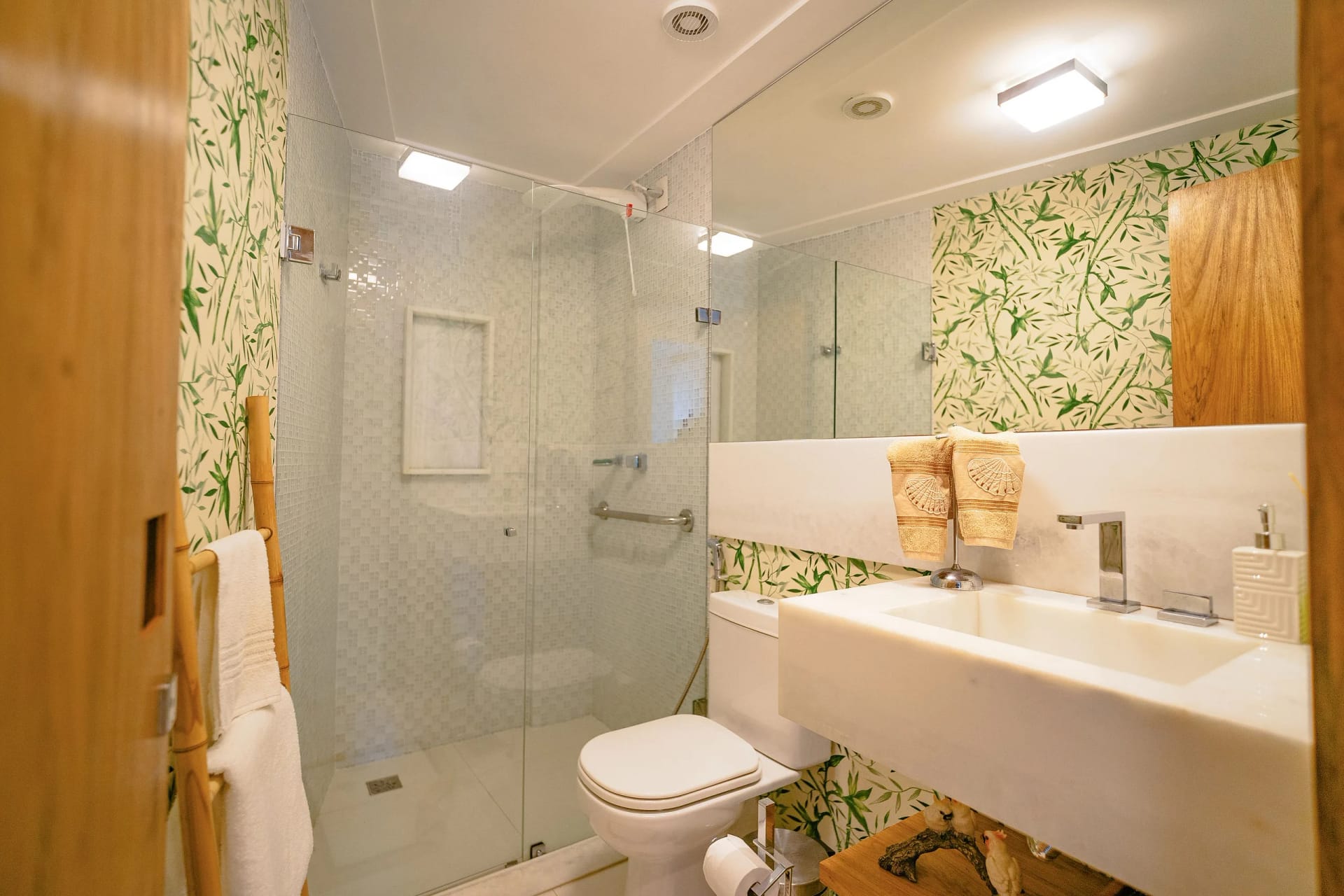 Banheiro — In Mare Bali Flat Premium Cartagena by Qavi