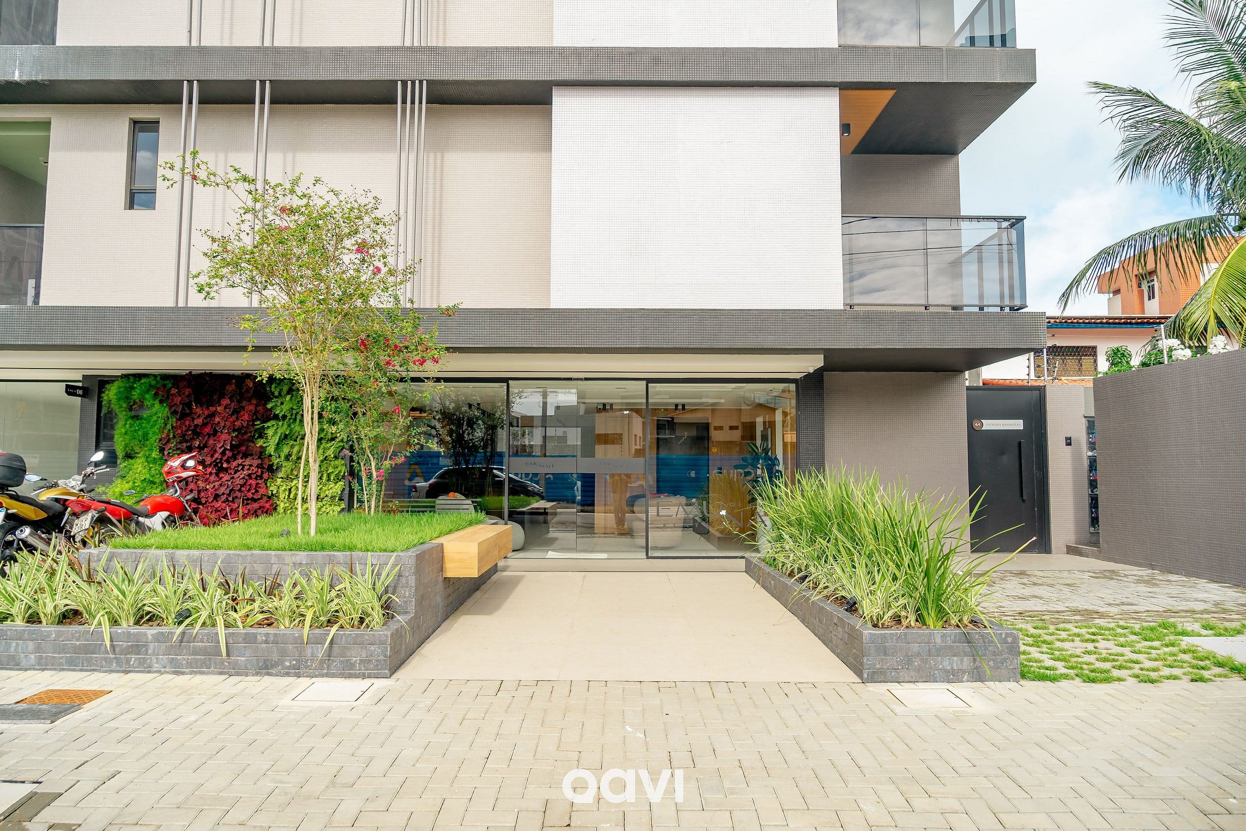 Facade / entrance