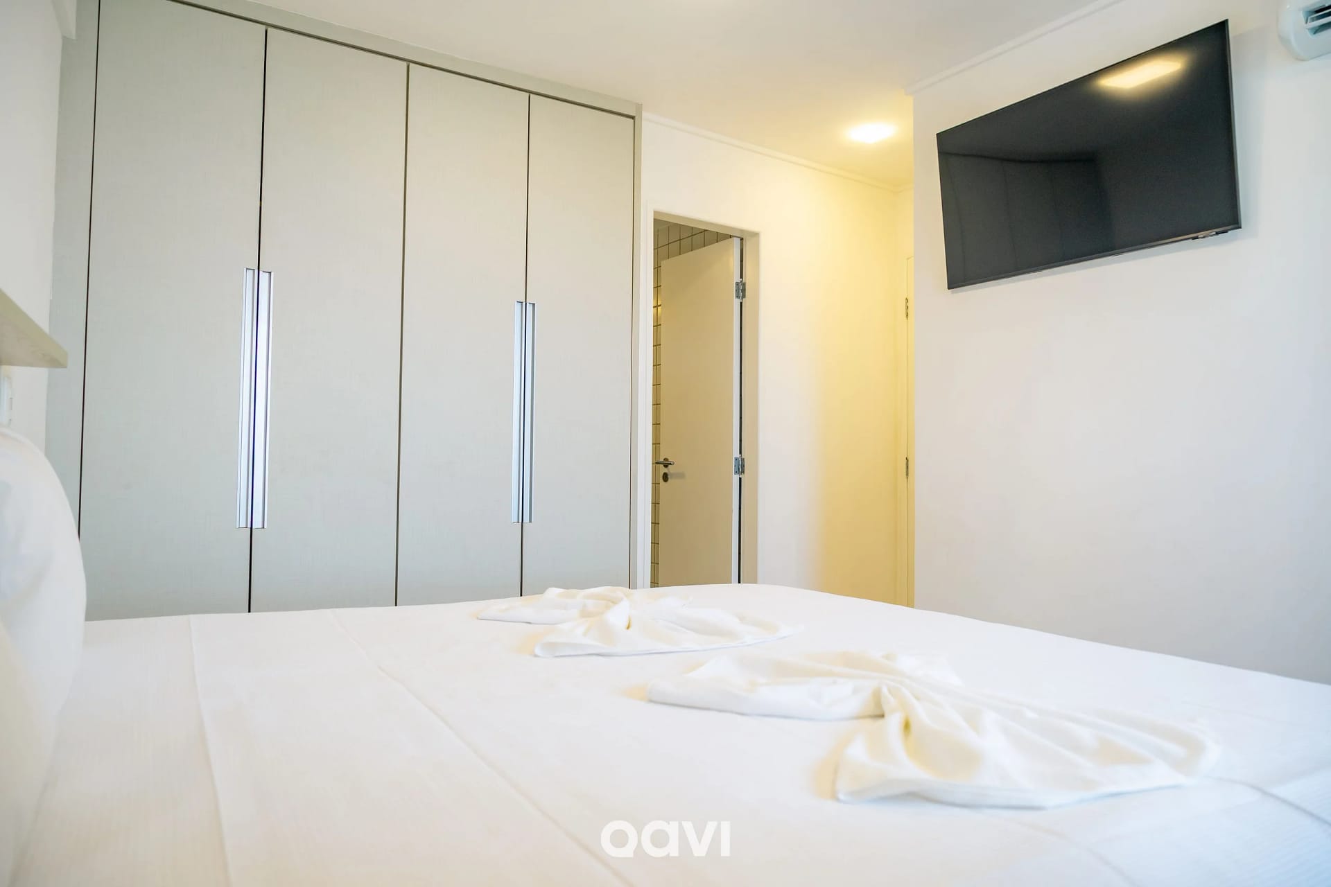 Quarto — Pontamares Flat Marlin em Ponta Negra by Qavi