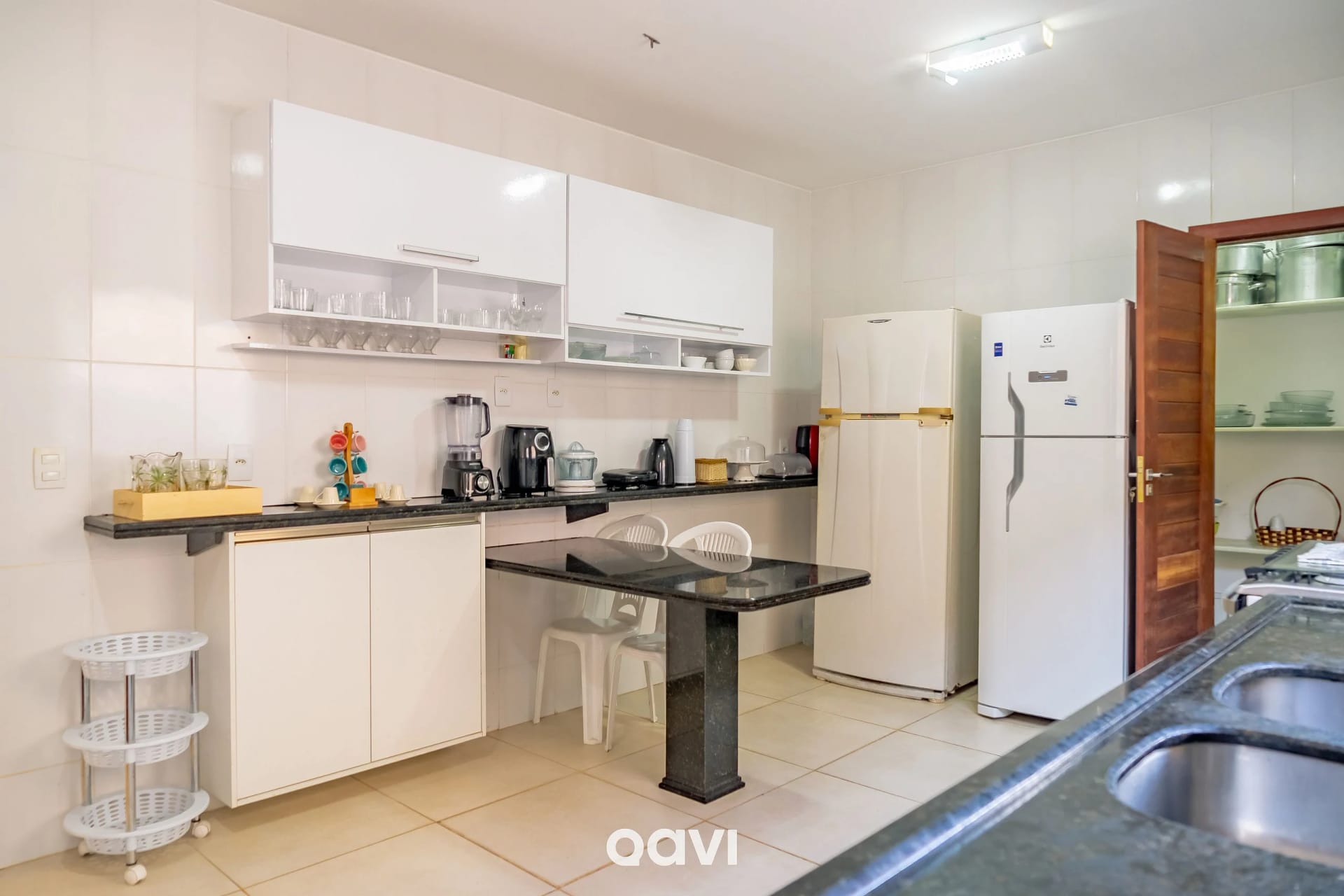 Cozinha ou kitnet — Casa pé na areia premium Pirangi by Qavi
