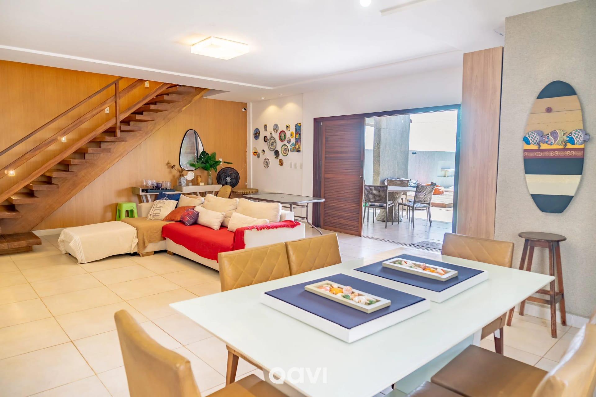 Sala de Estar — Casa pé na areia premium Pirangi by Qavi