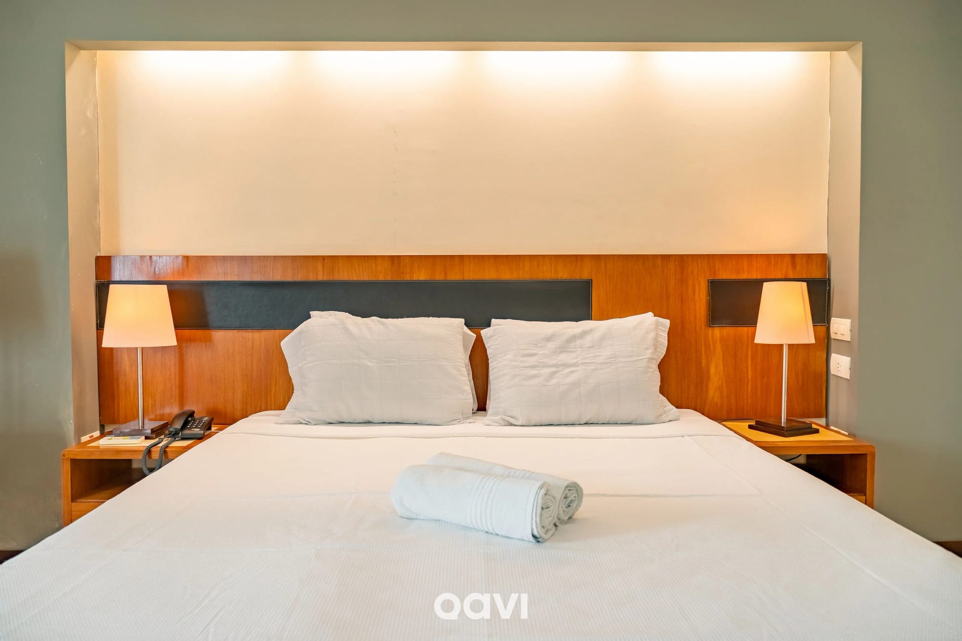 Cama — Flat 1109 Vista Parcial Mar em Petrópolis by Qavi