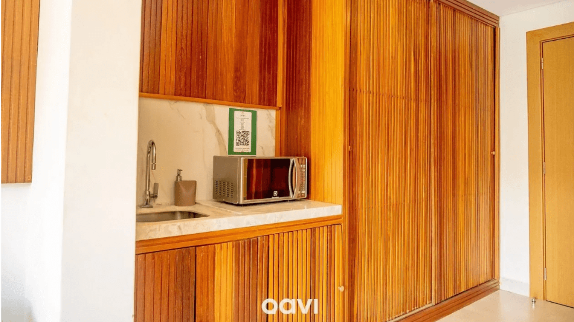 Kitchen or kitchenette