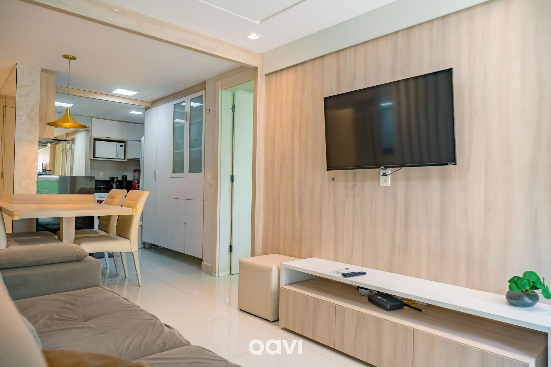 Sala de Estar — In Mare Bali Flat Premium Maui by Qavi