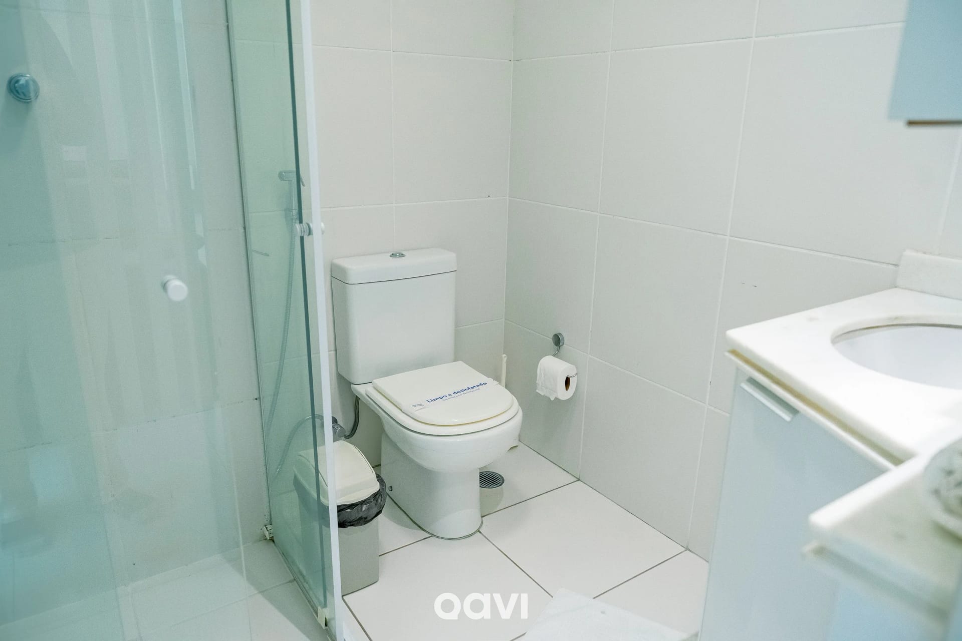Banheiro — In Mare Bali Flat Premium Maui by Qavi