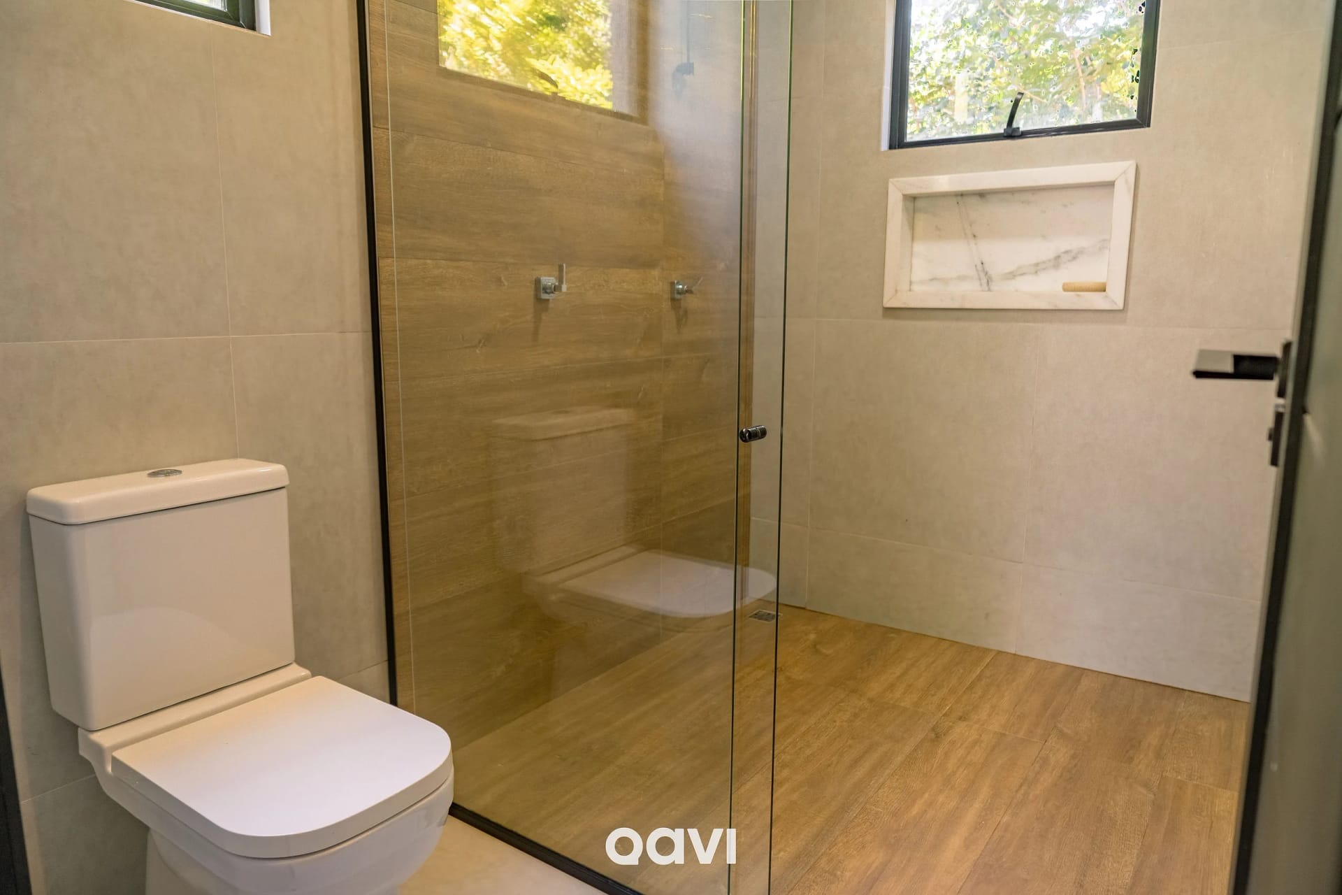 Banheiro — Casa com Piscina Privativa em condomínio Maxlife11 - By Qavi