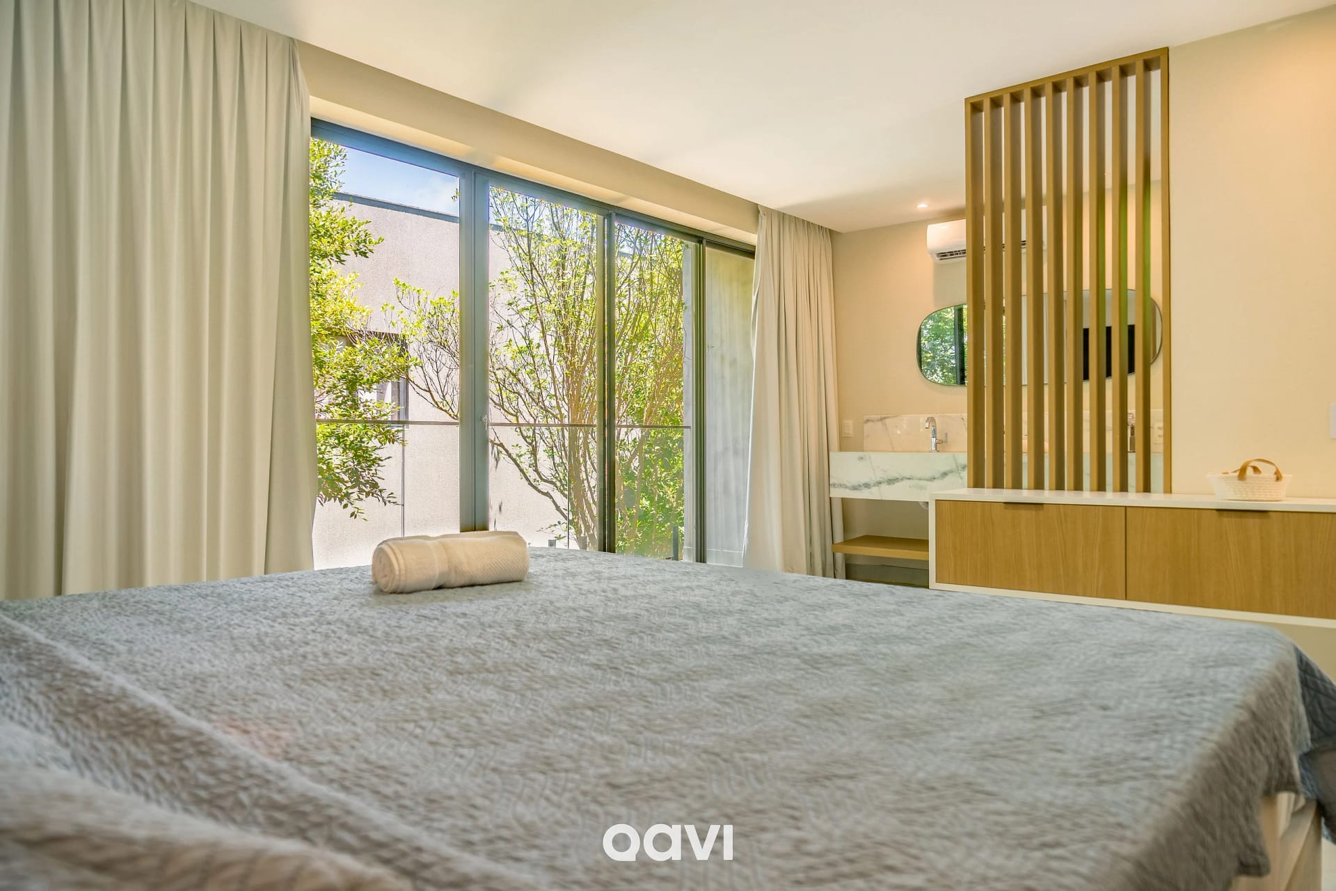Quarto — Casa com Piscina Privativa em condomínio Maxlife11 - By Qavi