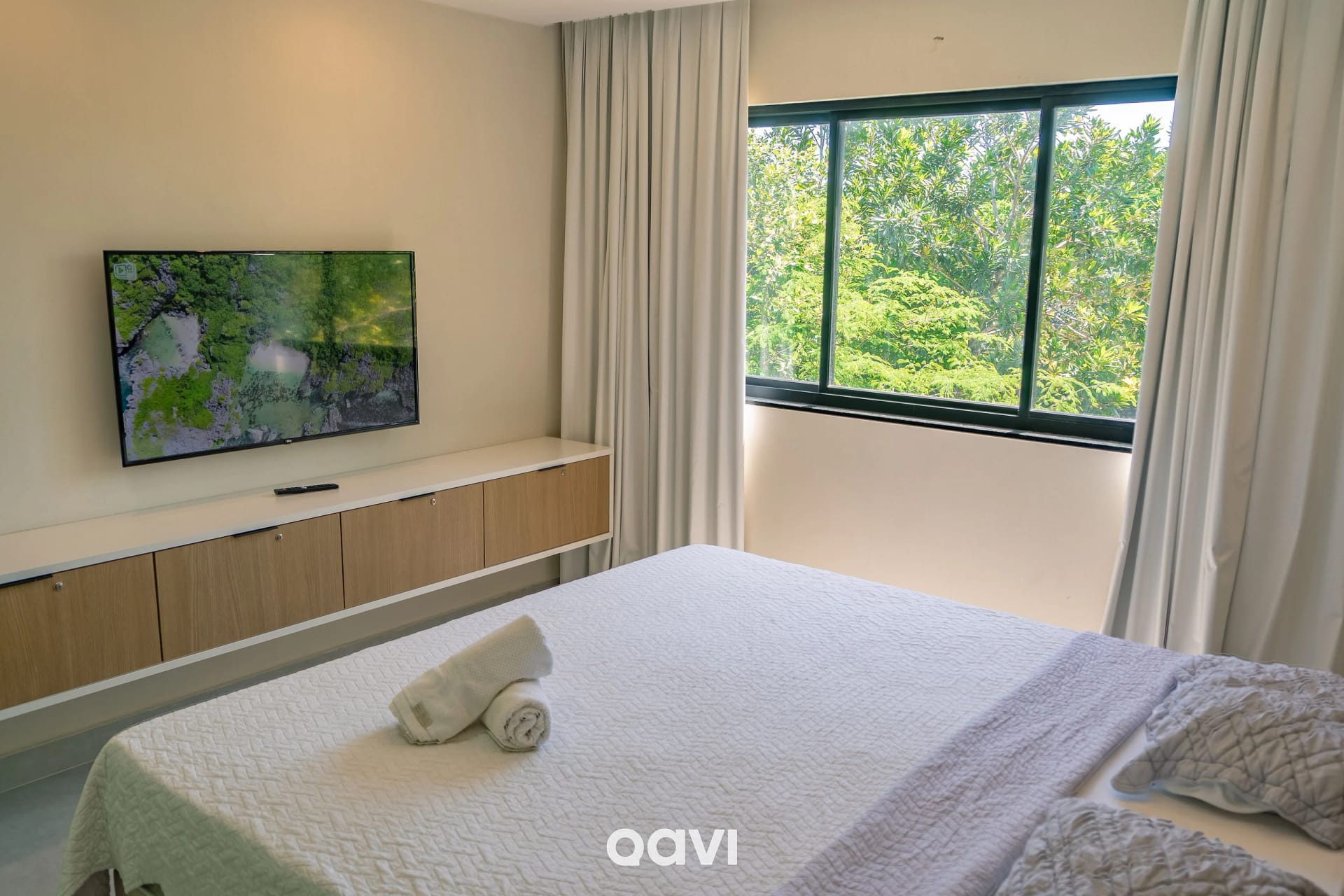 Quarto — Casa com Piscina Privativa em condomínio Maxlife11 - By Qavi