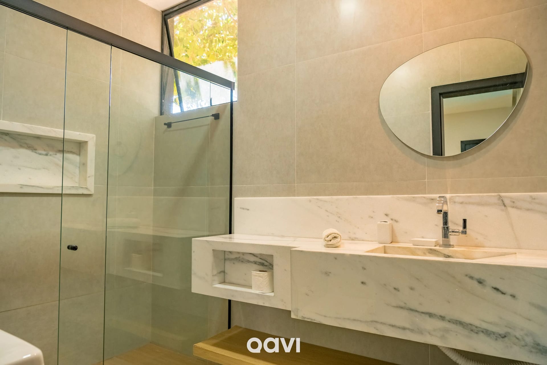 Banheiro — Casa com Piscina Privativa em condomínio Maxlife11 - By Qavi