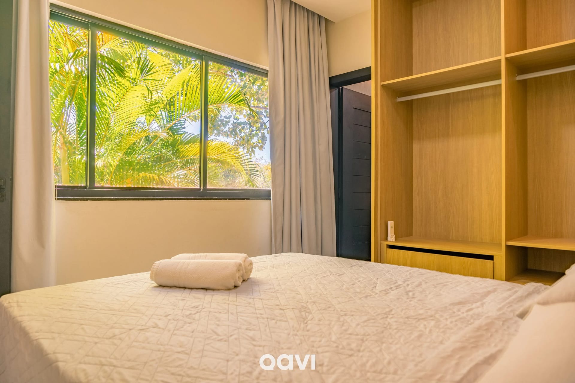 Quarto — Casa com Piscina Privativa em condomínio Maxlife11 - By Qavi
