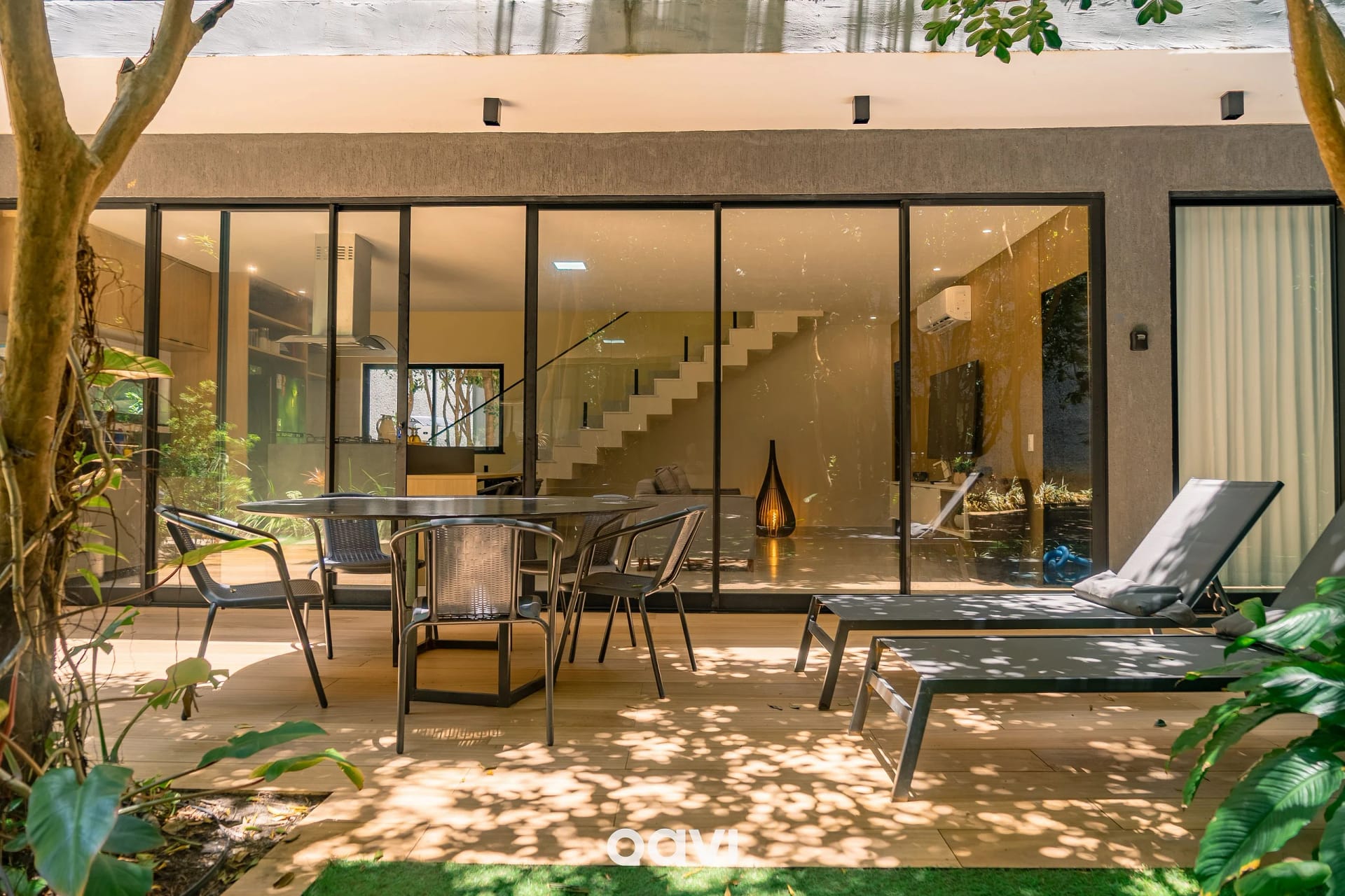 Fachada — Casa com Piscina Privativa em condomínio Maxlife11 - By Qavi