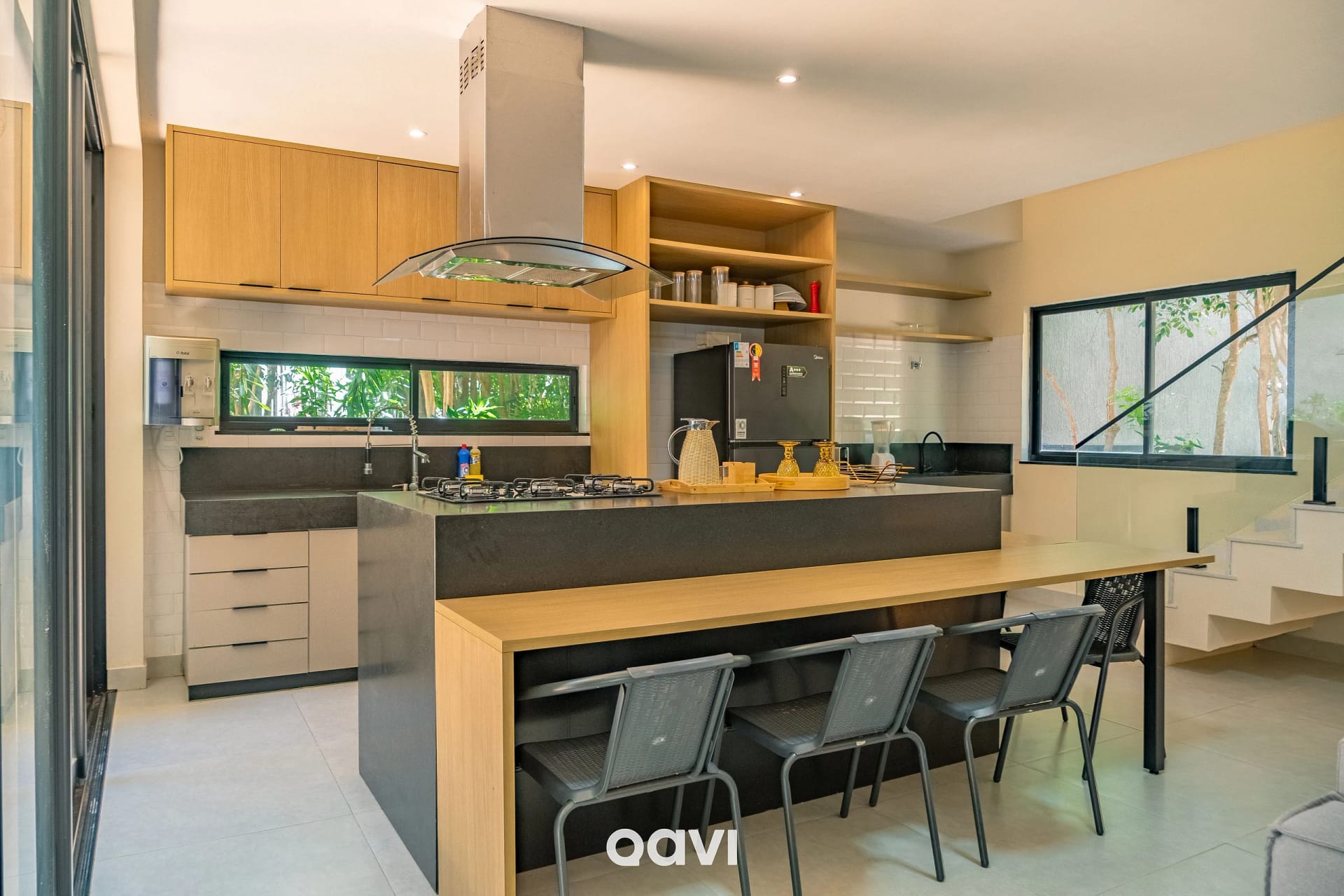 Cozinha ou kitnet — Casa com Piscina Privativa em condomínio Maxlife11 - By Qavi