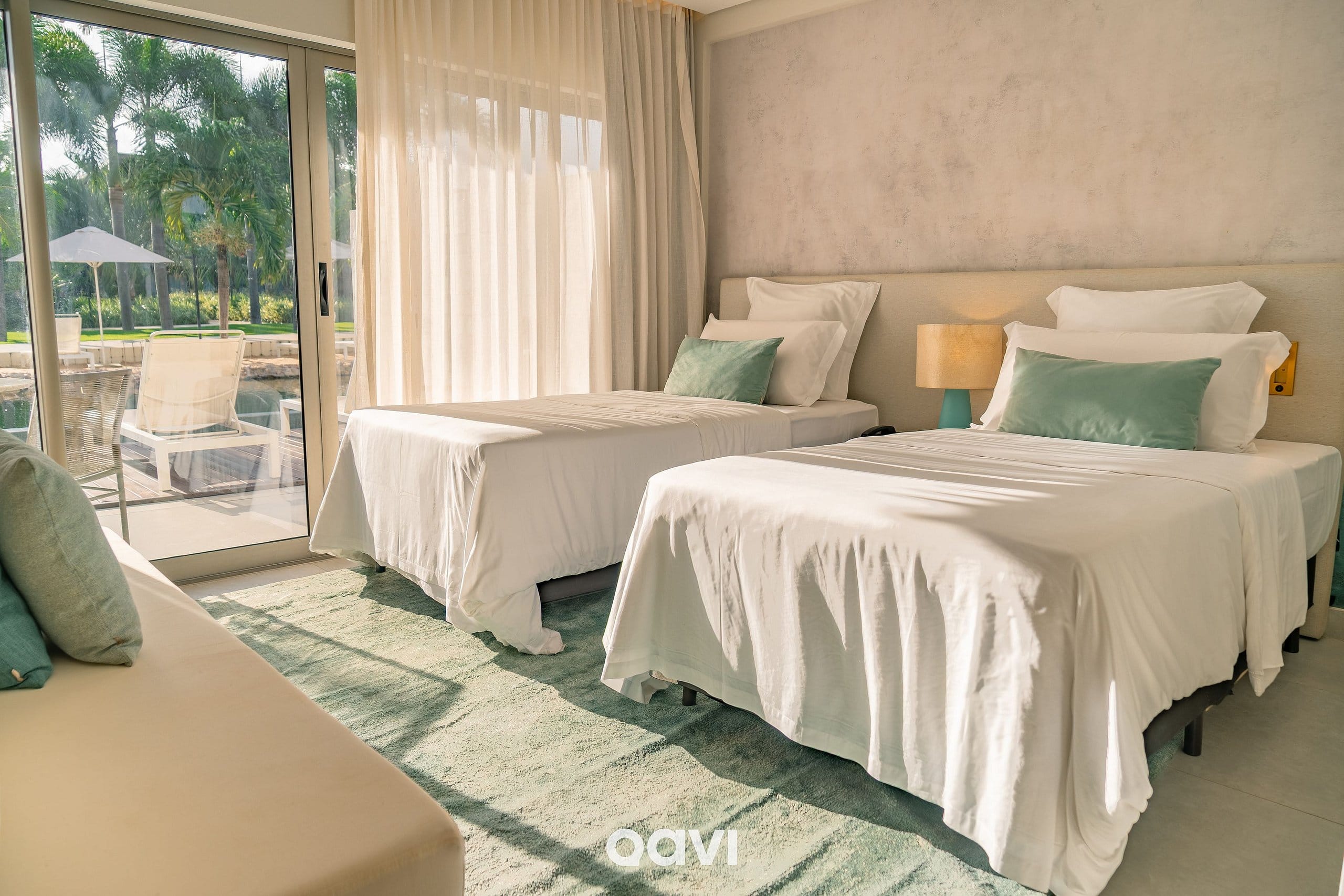 Quarto Deck Molhado Frente Piscina