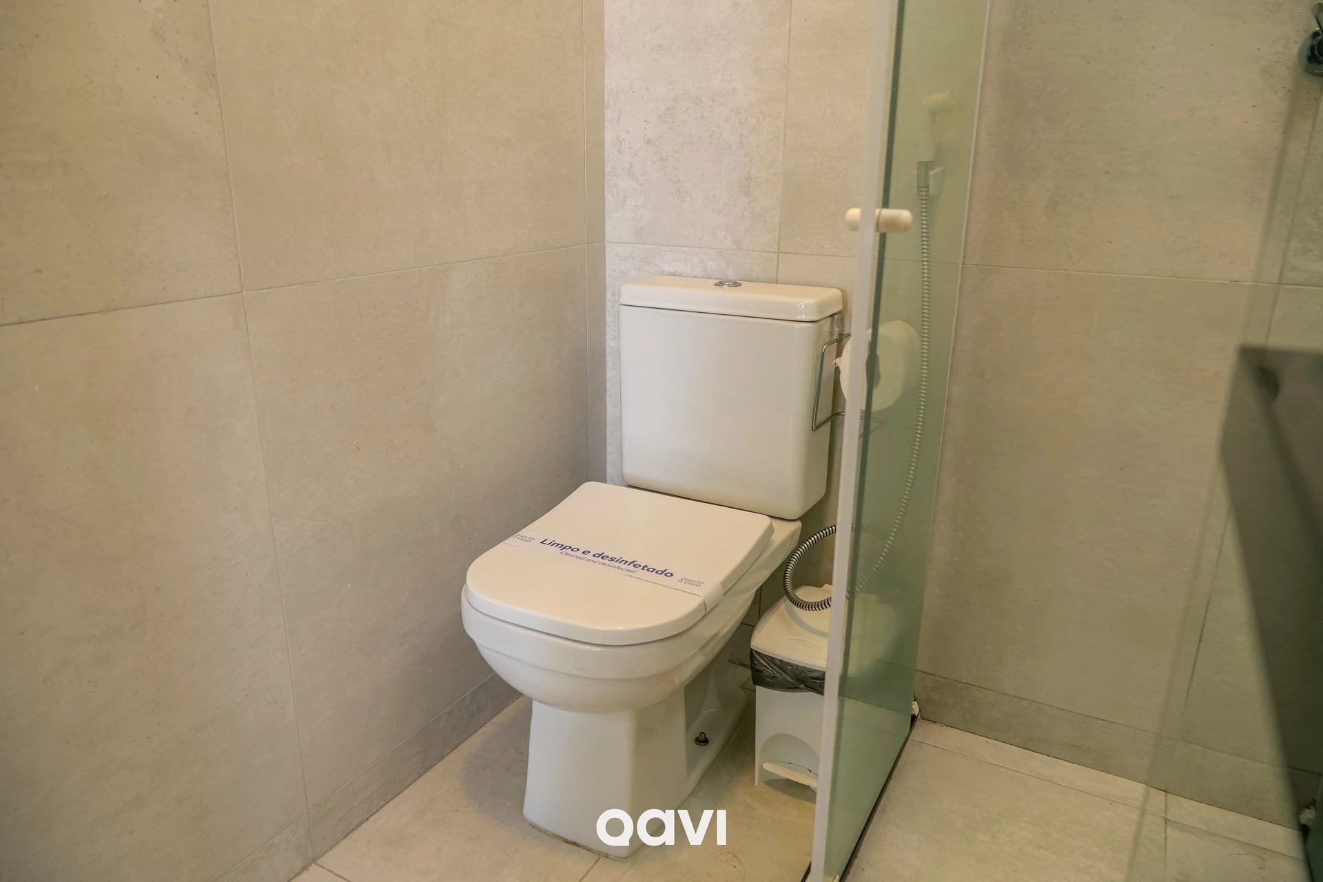 Banheiro — Triplex piscina privativa em Pirangi by Qavi