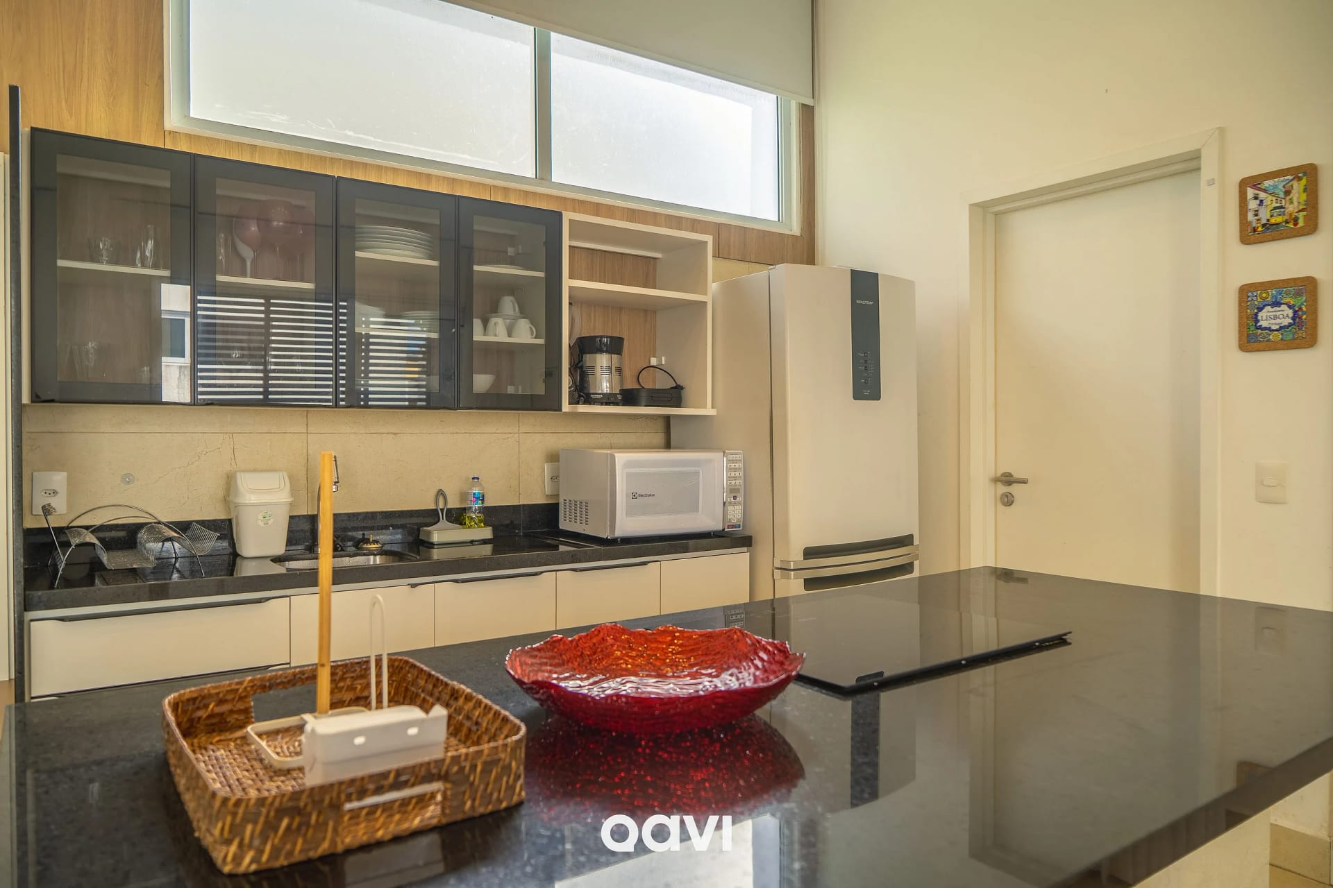 Cozinha ou kitnet — Casa Triplex Piscina Privativa em Pipa by Qavi