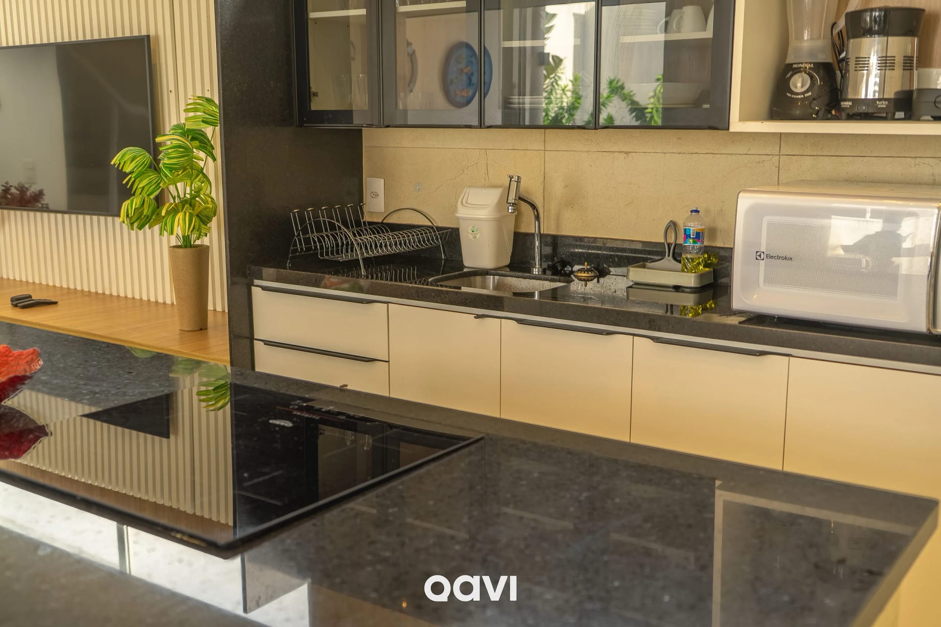 Cozinha ou kitnet — Casa Triplex Piscina Privativa em Pipa by Qavi